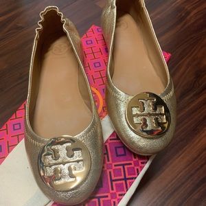 Tory Burch minnie travel ballet flats with logo